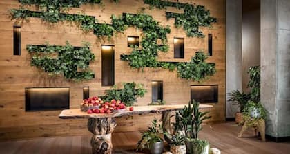 1 Hotel Toronto