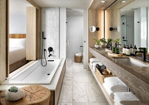 Eco-friendly toiletries, hair dryer, bathrobes, slippers - 1 Hotel Toronto (Toronto)