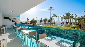 2 restaurants; breakfast and dinner served - Hotel THB Sa Coma Platja (Sant Llorenc des Cardassar)