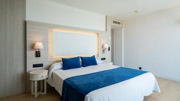 1 habitación, escritorio, wifi gratis y ropa de cama