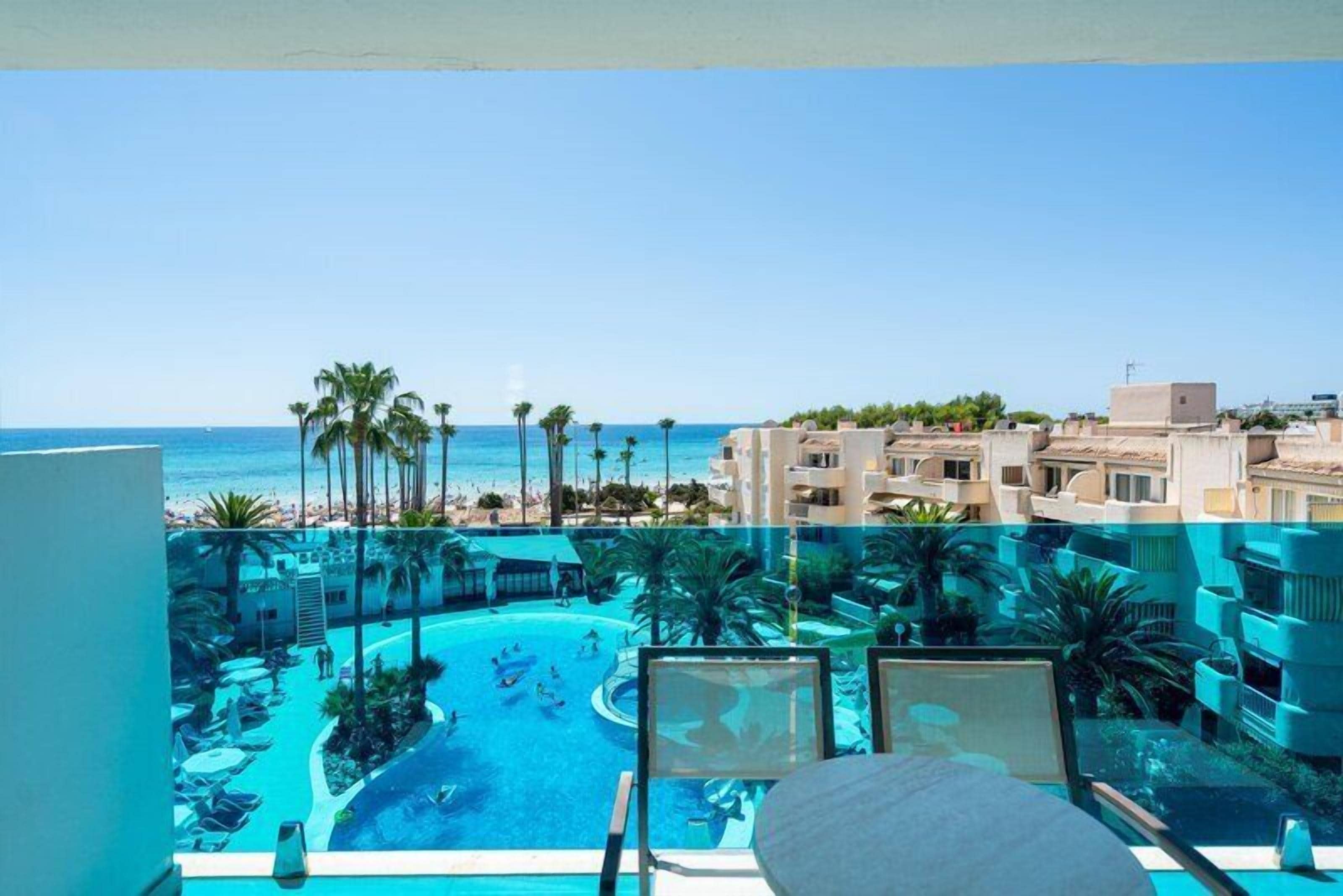 Outdoor pool, pool umbrellas, pool loungers