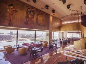 2 restaurants, breakfast, lunch, dinner served; Asian cuisine 