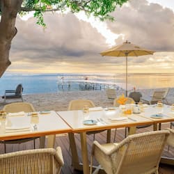 4 ristoranti, aperti a colazione e a pranzo, cucina internazionale