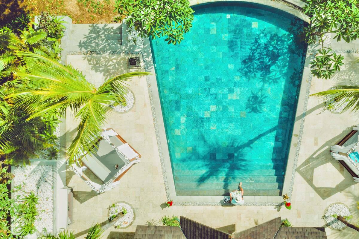 Presidential Beachfront Pool Villa - 2 Bedroom | Sengetøy av topp kvalitet, minibar, safe på rommet og skrivebord