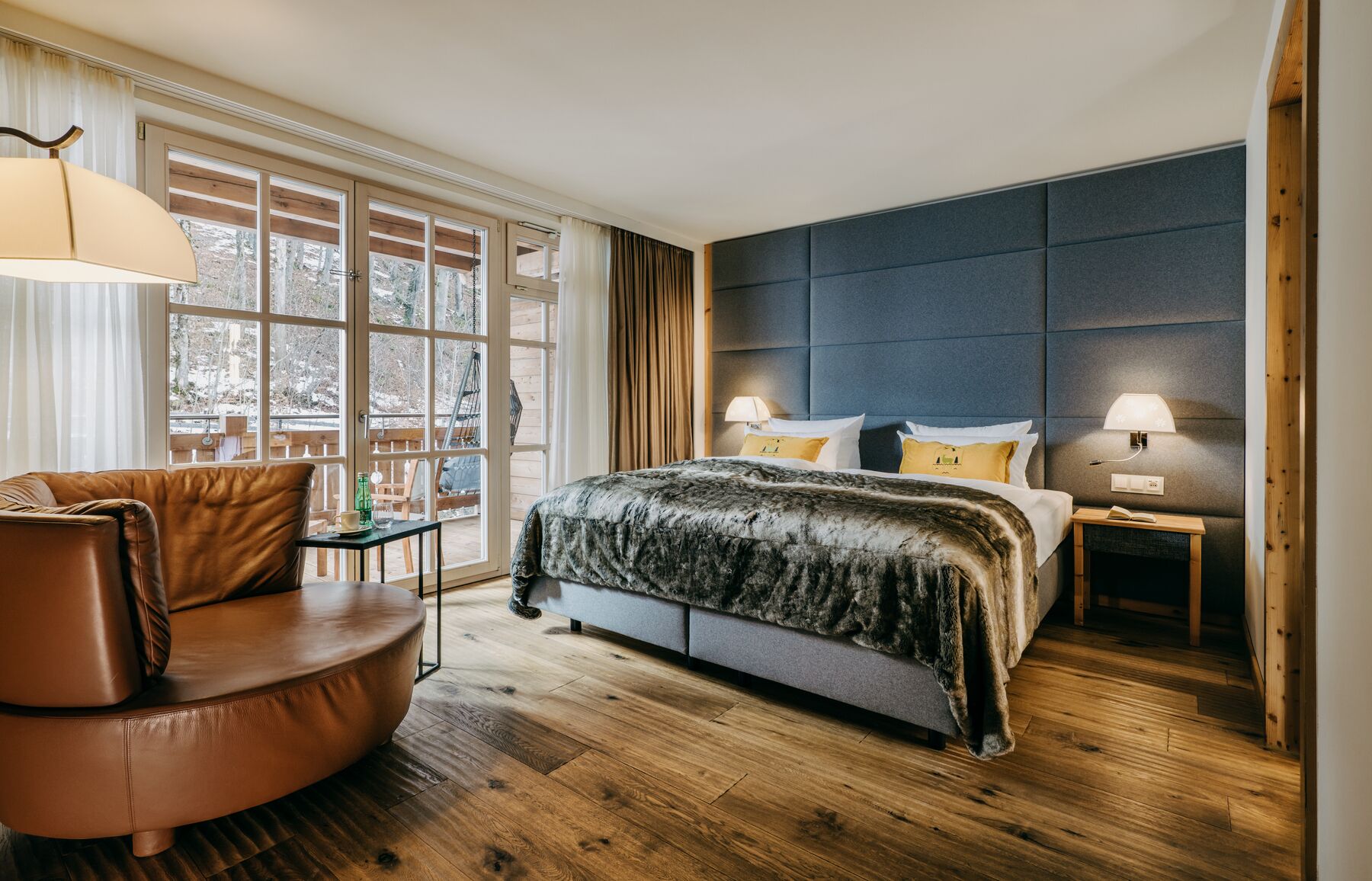 Luxe beddengoed, een minibar, een kluis op de kamer