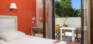 In-room safe, free cots/infant beds, rollaway beds, free WiFi - Makedonia (Aristotelis)