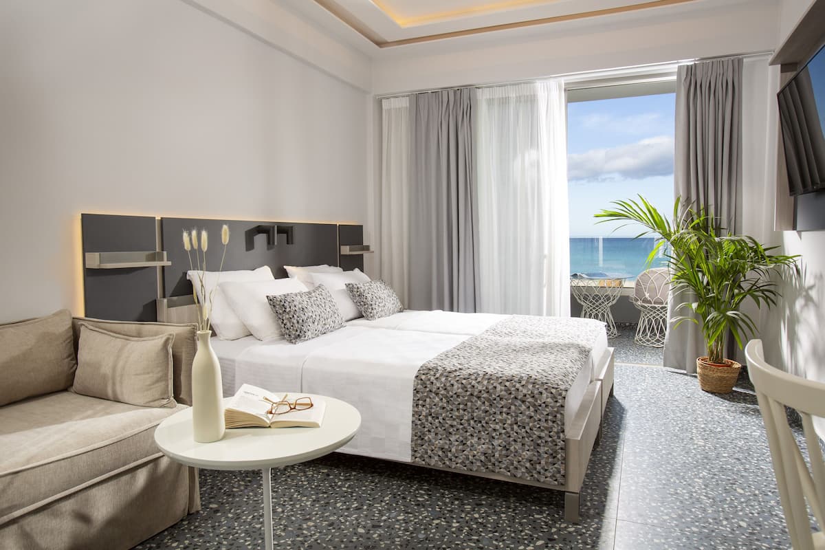 Premium bedding, minibar, in-room safe, desk