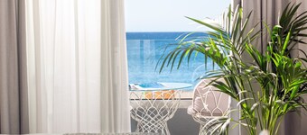  Pearl SeaBreeze Suites