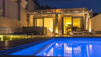 Villa Sea View with Private Hot-Tub and Heated Pool | Terraço/pátio