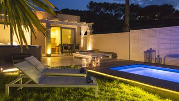 Villa Sea View with Private Hot-Tub and Heated Pool | Piscine extérieure | 2 piscines extérieures