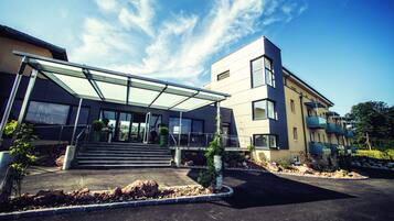 Classic-Doppelzimmer, Balkon | Blick auf die Strasse