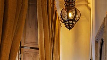 Dampbad, tyrkisk bad/hamam, kroppsbehandlinger og kroppsinnpakning