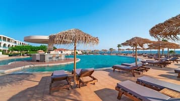 Indoor pool, seasonal outdoor pool, sun loungers