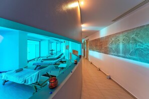 Salle de soins pour les couples, sauna, spa, bain de vapeur