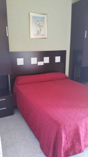 Double or Twin Room | In-room safe, blackout drapes, free WiFi - La Galera del Mar (Altea)