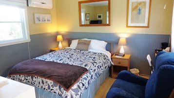 Rom, 1 queensize-seng, utsikt mot innsjø (Adults Only) | Romfasilitet