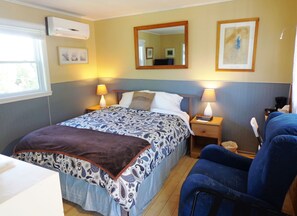Chambre, 1 grand lit, vue lac (Adults Only) | Équipements de la chambre