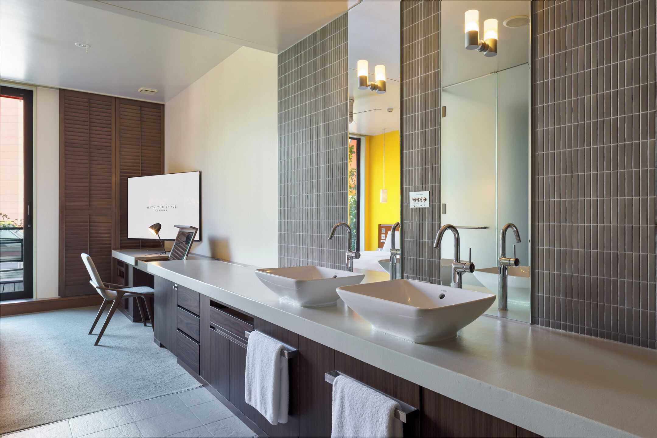 executive king with 100inc projector [mini bar /sauna/ club lounge access inclusive] | 1 bedroom, premium bedding, select comfort beds, minibar