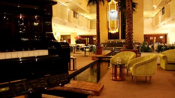 Bar lounge