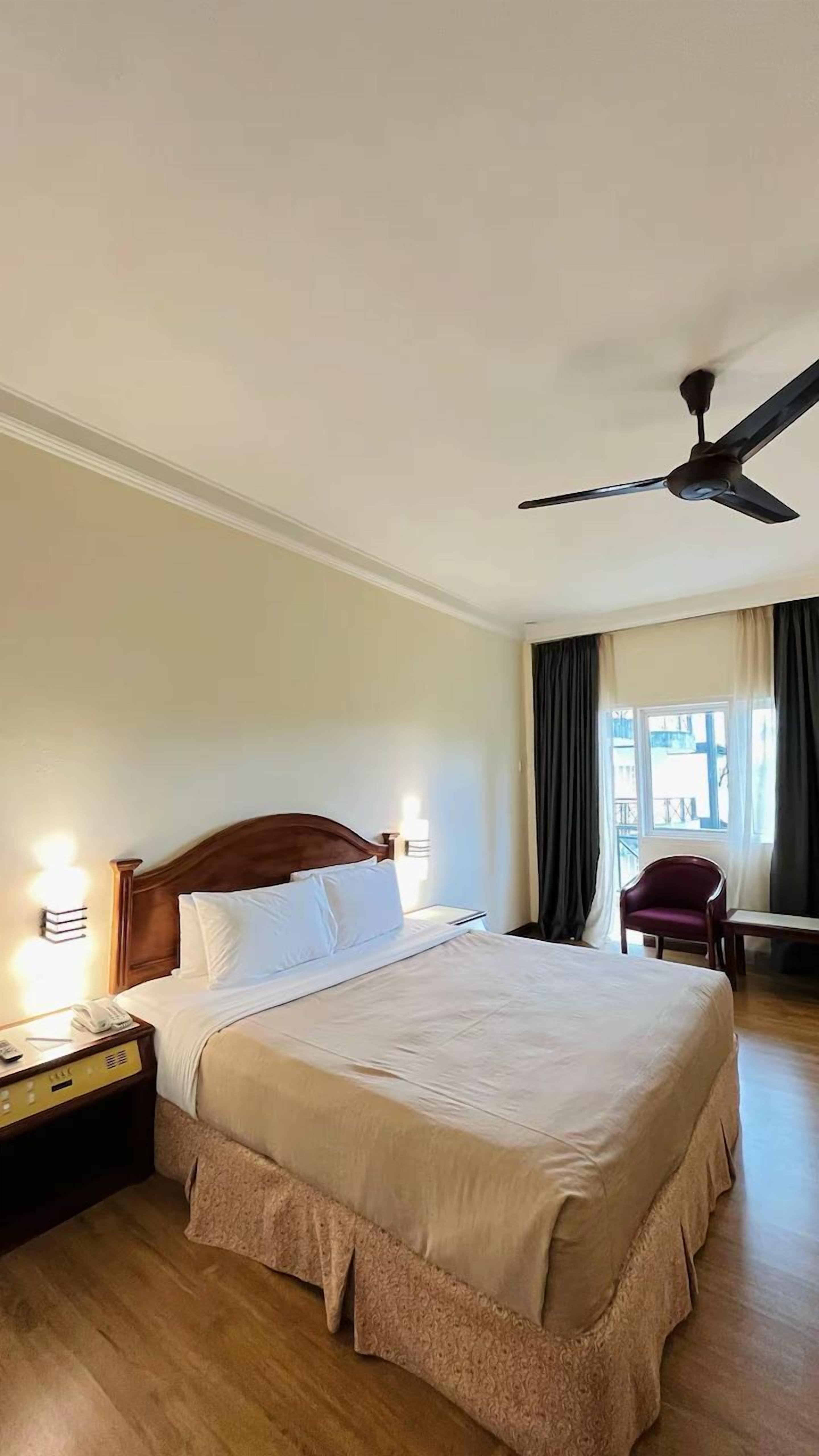Minibar, in-room safe, desk, blackout curtains