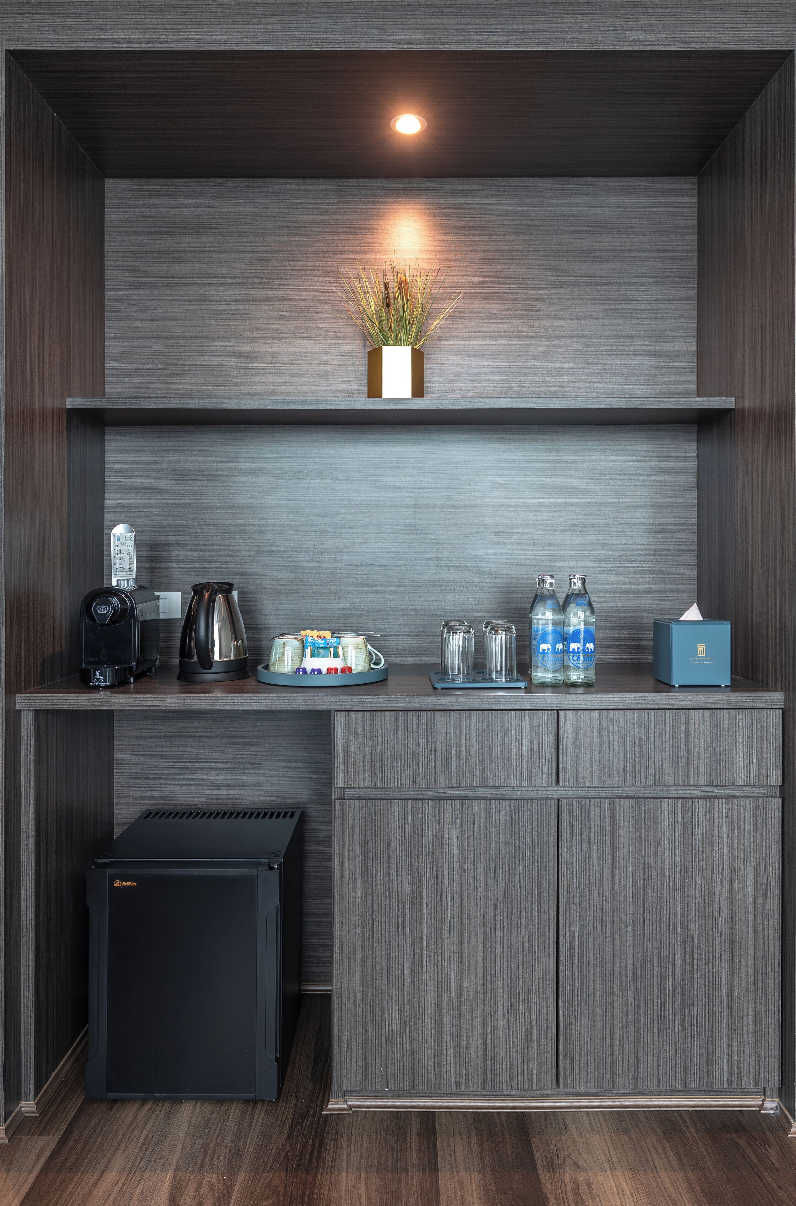 family suite | minibar