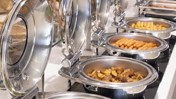 Daily buffet breakfast (THB 530 per person)