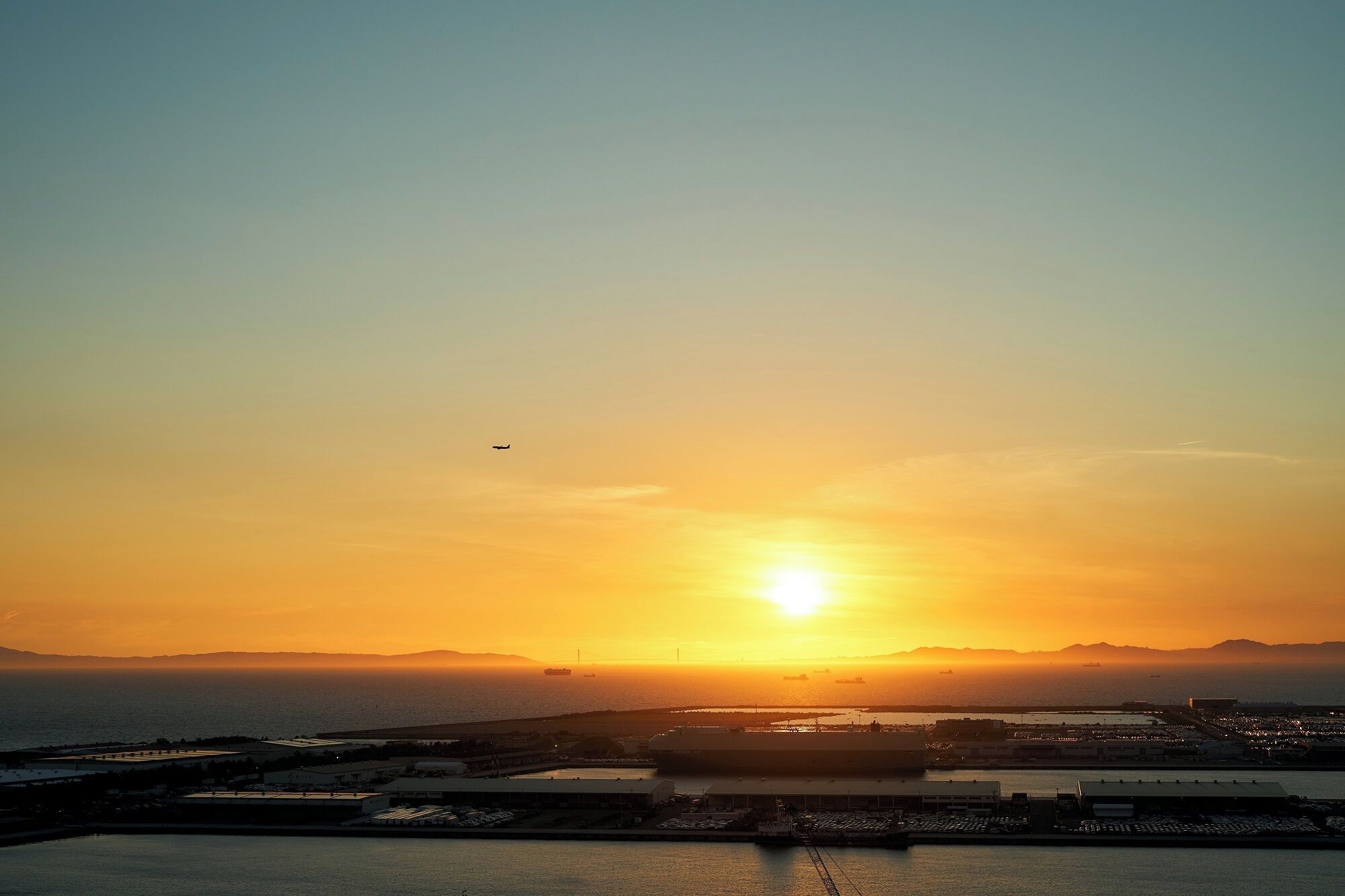 Deluxe Twin Room | Beach/ocean view