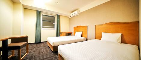 Premium bedding, Select Comfort beds, in-room safe, desk