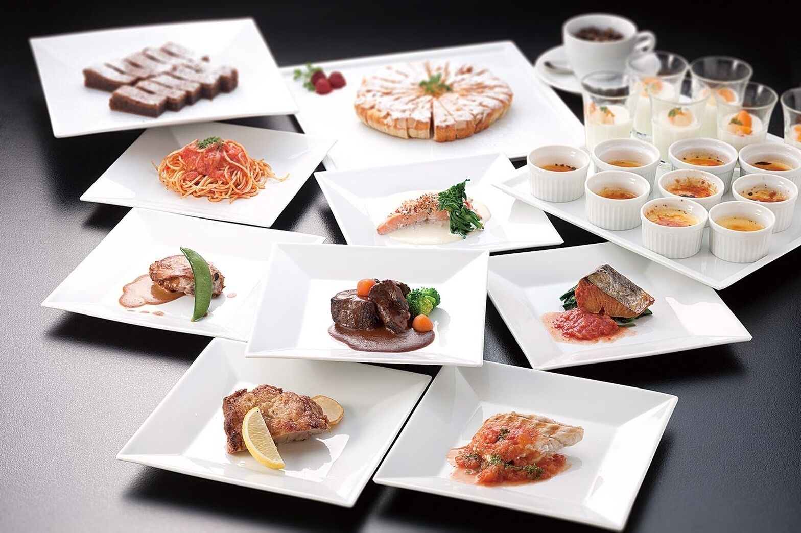 2 restaurants, breakfast, lunch, dinner served; international cuisine