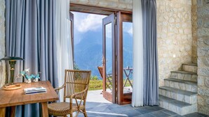 Premium bedding, in-room safe, desk, blackout curtains - Topas Ecolodge (Ban Ho)