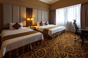 Junior Suite | Iron/ironing board, free cribs/infant beds, rollaway beds, free WiFi - Mega Hotel Miri (Miri)