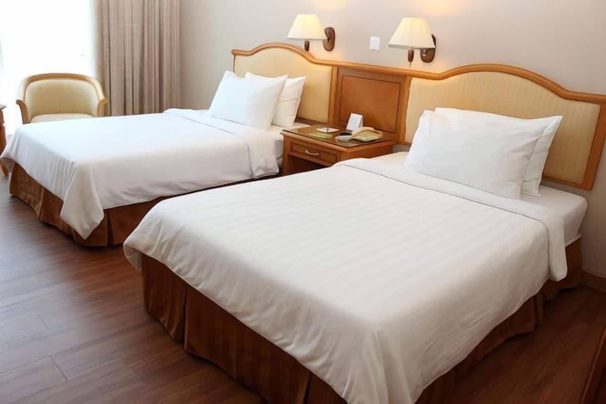 Minibar, in-room safe, iron/ironing board, free cots/infant beds