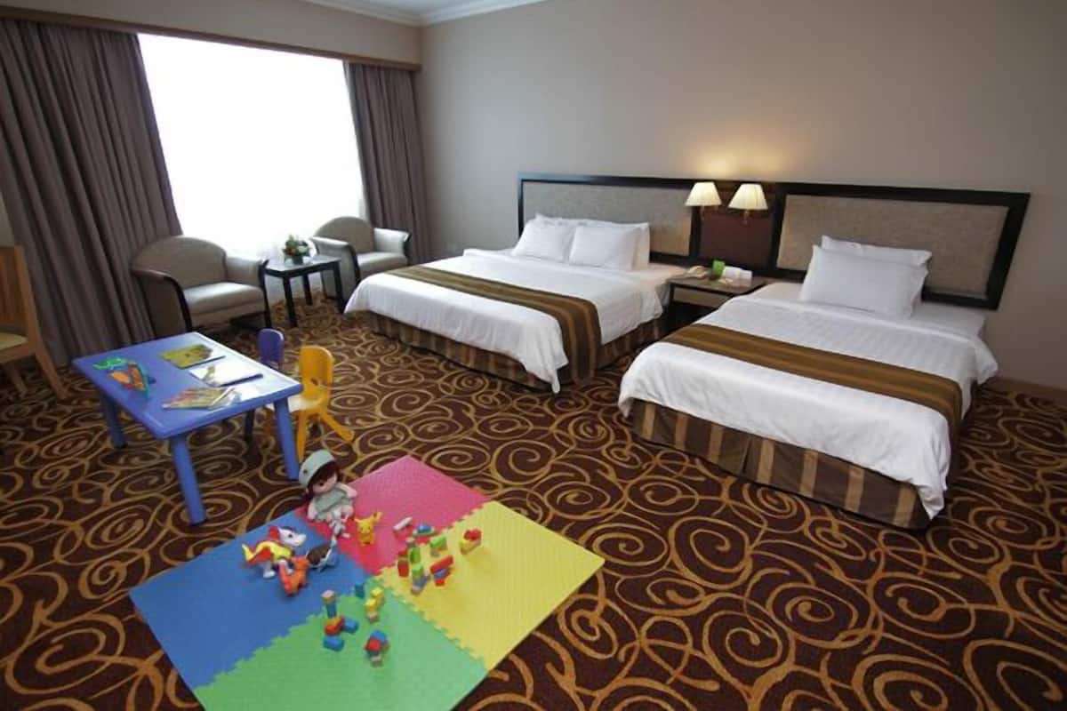 Family Room | Iron/ironing board, cribs (free), rollaway beds (surcharge), WiFi (free)