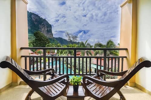 Deluxe Room, Pool View | View from room