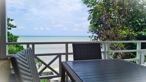 Familievilla, 2 soverom, havutsikt | Terrasse/patio