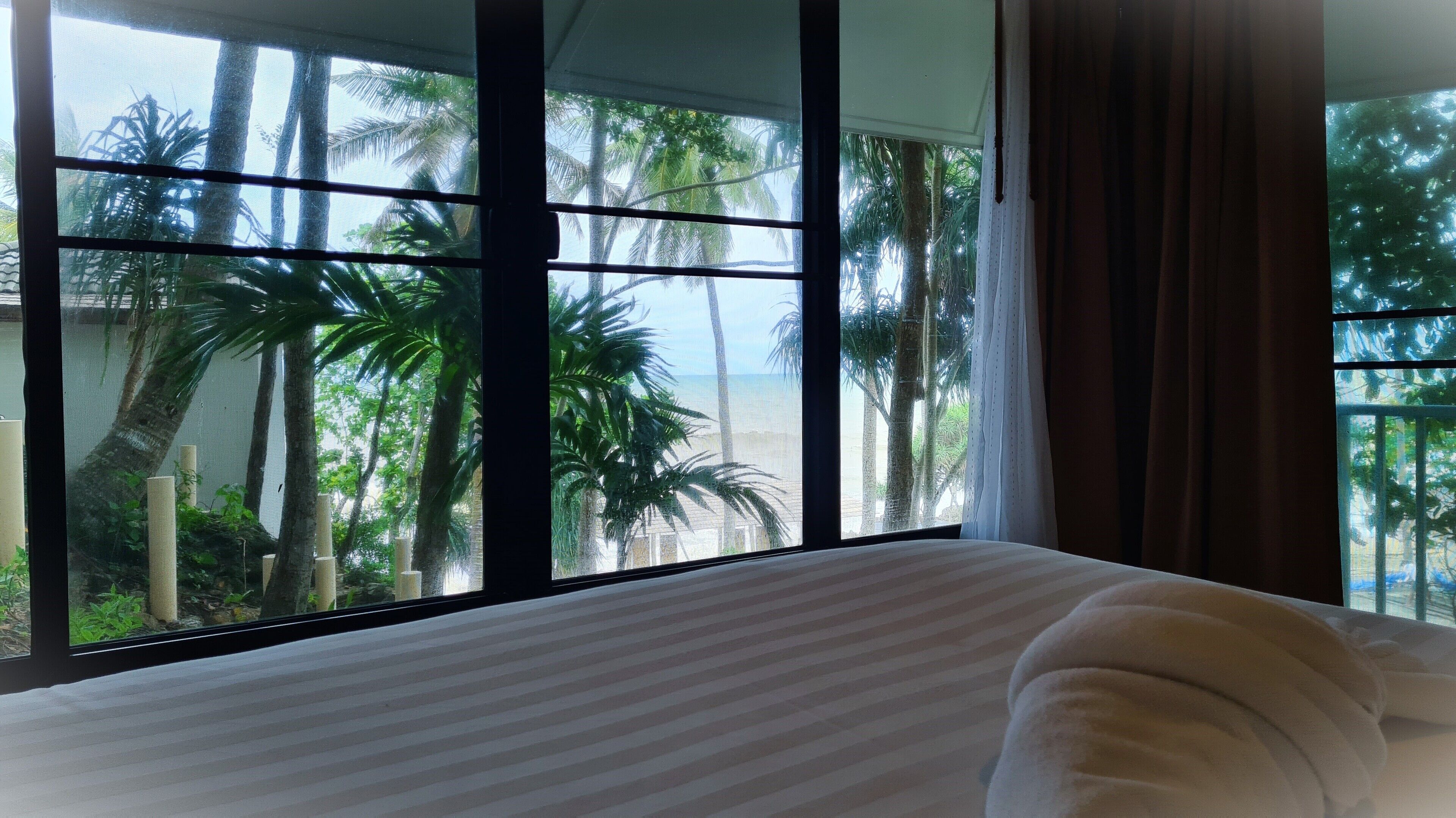 panoramic villa, 1 king bed, partial ocean view | 1 bedroom, minibar, in-room safe, individually decorated