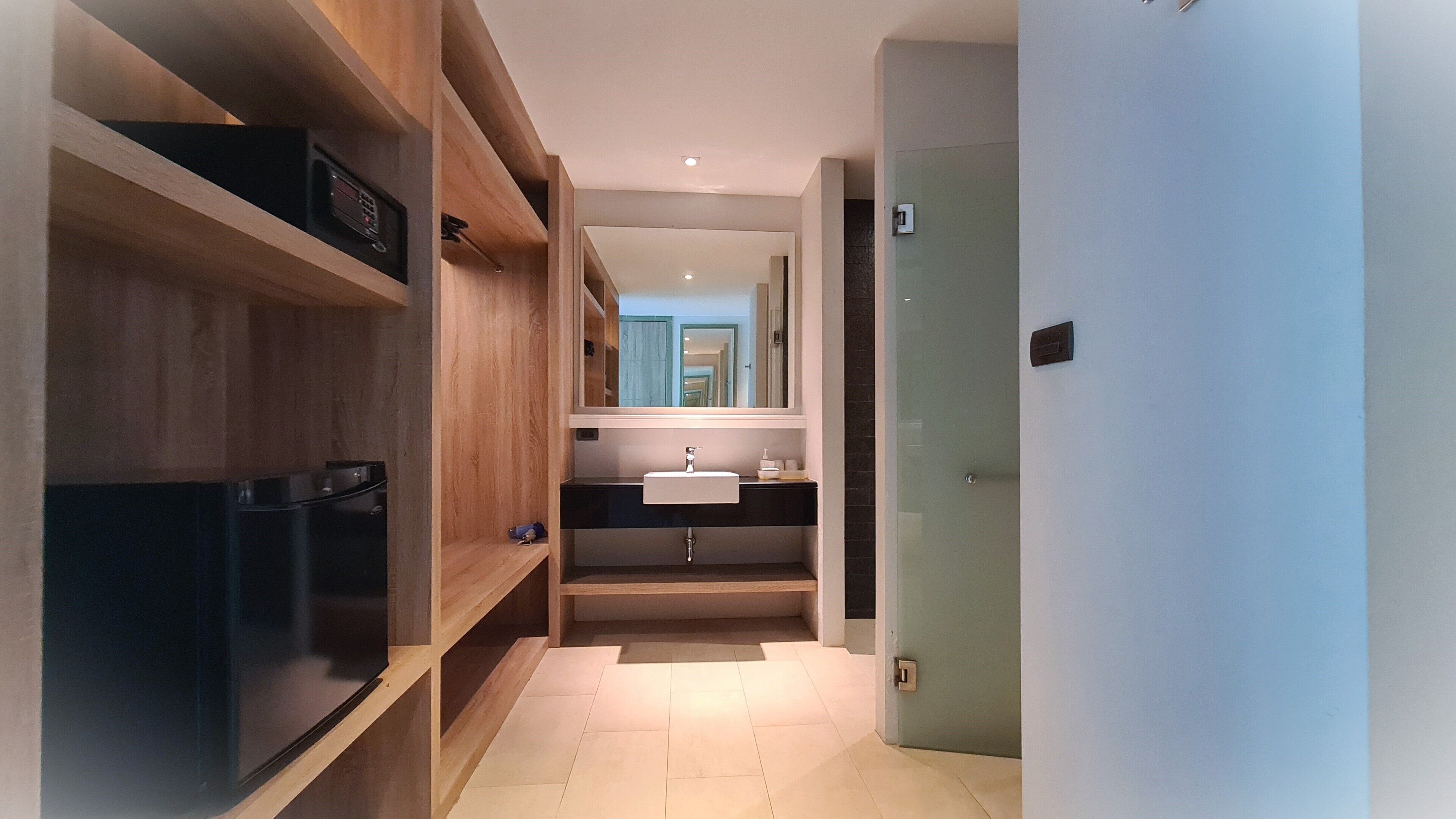 1 bedroom, minibar, in-room safe, individually decorated