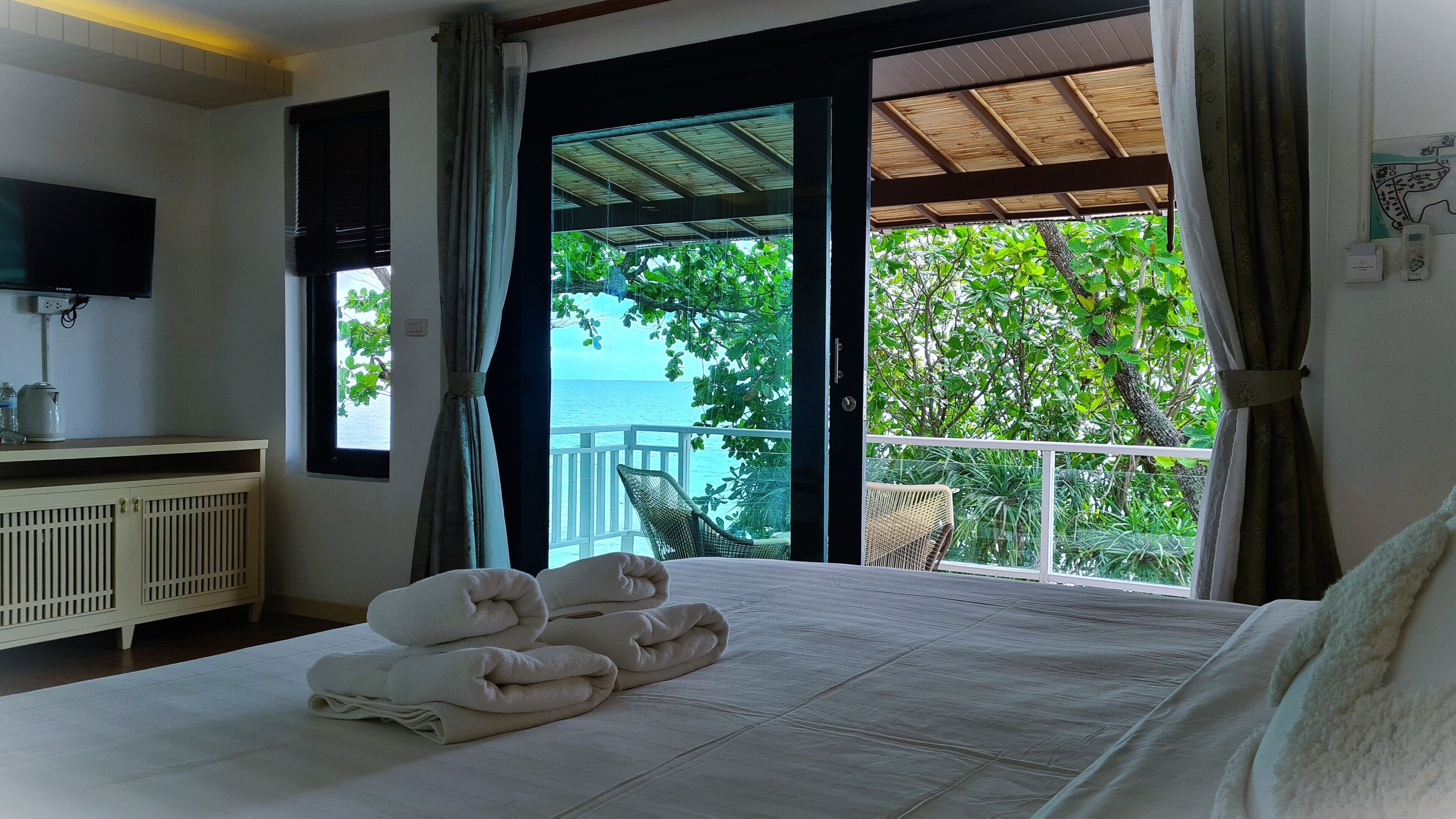 Villa – premium, 1 kingsize-seng, havutsikt | Minibar, safe på rommet, individuelt dekorert og individuelt innredet