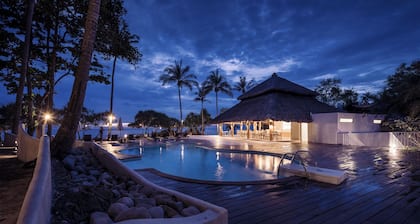 Moonlight Bay Resort