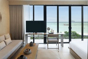 Premium Suite Beachfront with Bathtub (Ground Floor) | Minibar, in-room safe, individually decorated, individually furnished - Idyllic Concept Resort (Koh Lipe)