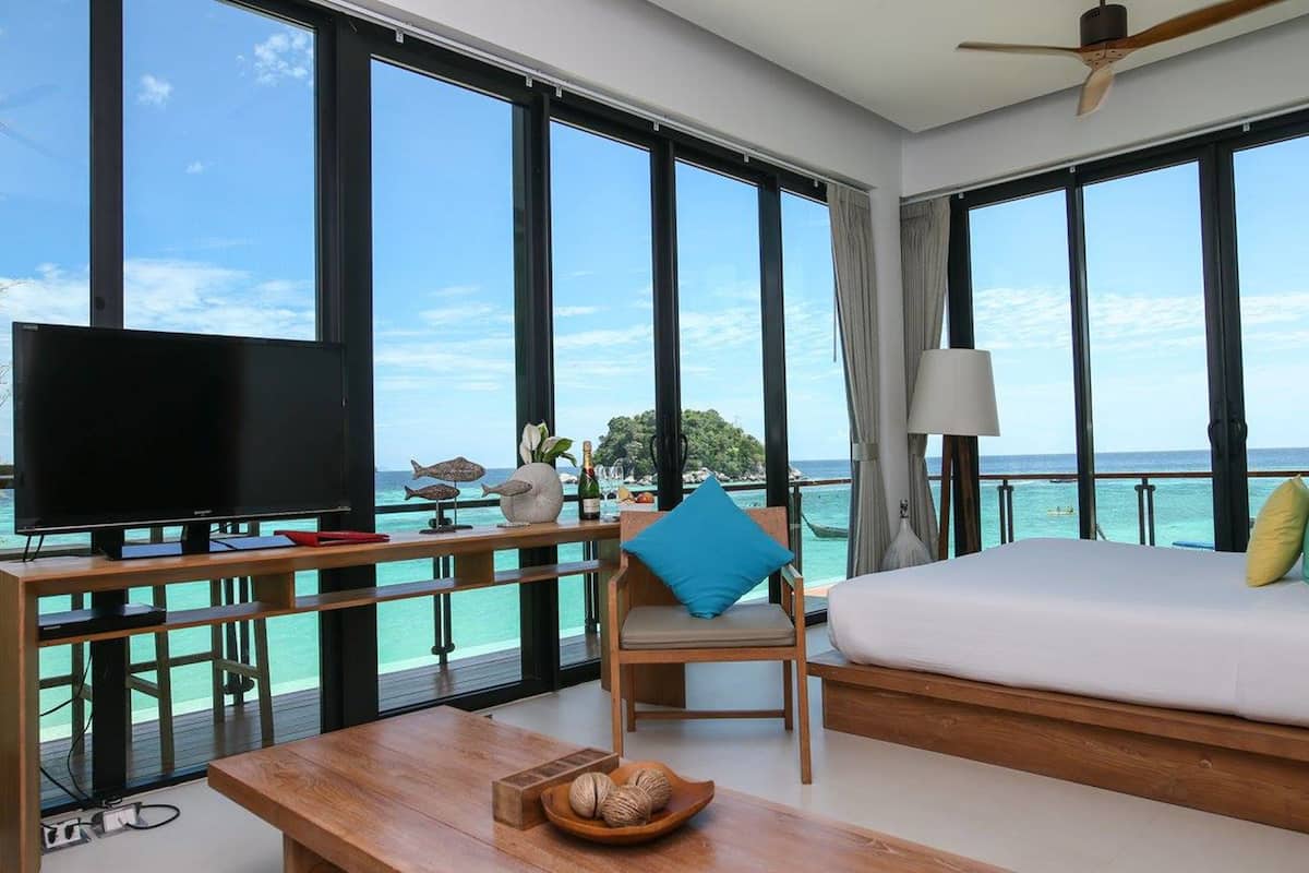 i - beachfront | 1 bedroom, minibar, in-room safe, individually decorated