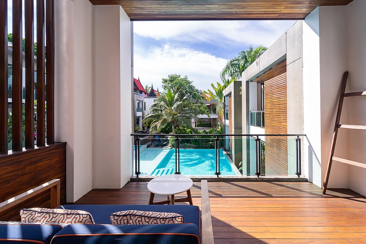 Junior Suite Pool View with Bathtub | 미니바, 객실 내 금고, 책상, 무료 WiFi