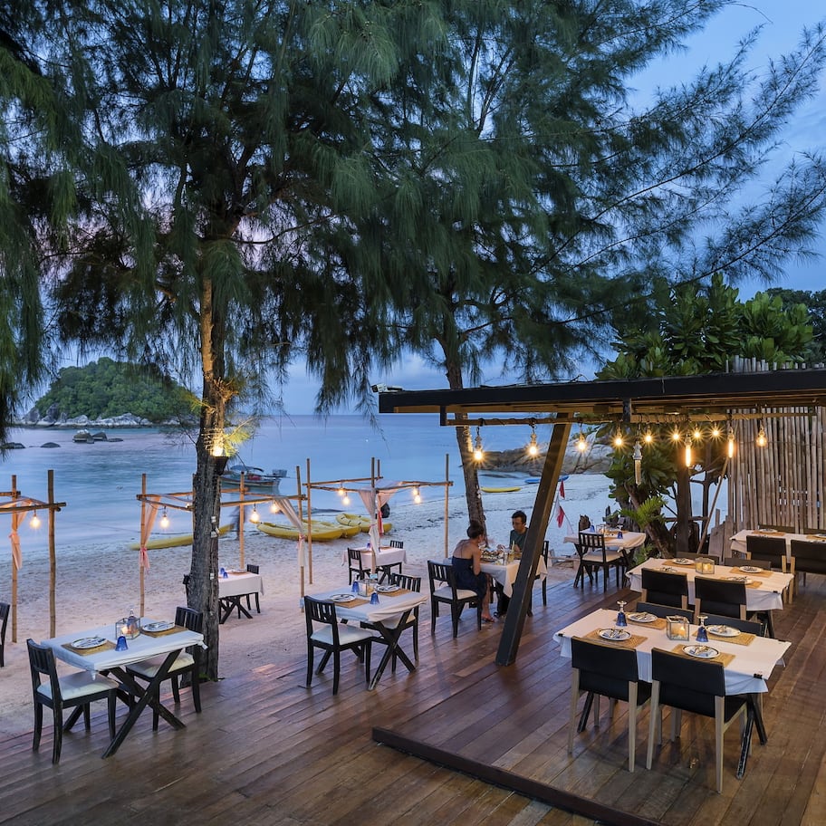 Breakfast, lunch, dinner served; Thai cuisine, beach views