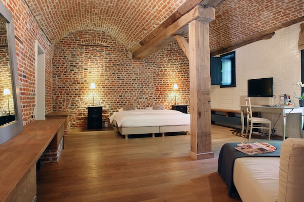 1 chambre, bureau, fer et planche Ă  repasser, Wi-Fi gratuit