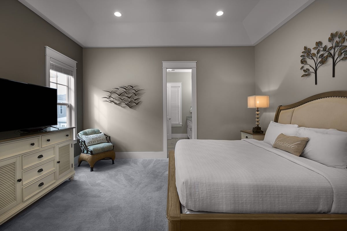 4921 Salt Creek Whitepoint Four Bedroom House | 1 bedroom, in-room safe, individually decorated, individually furnished