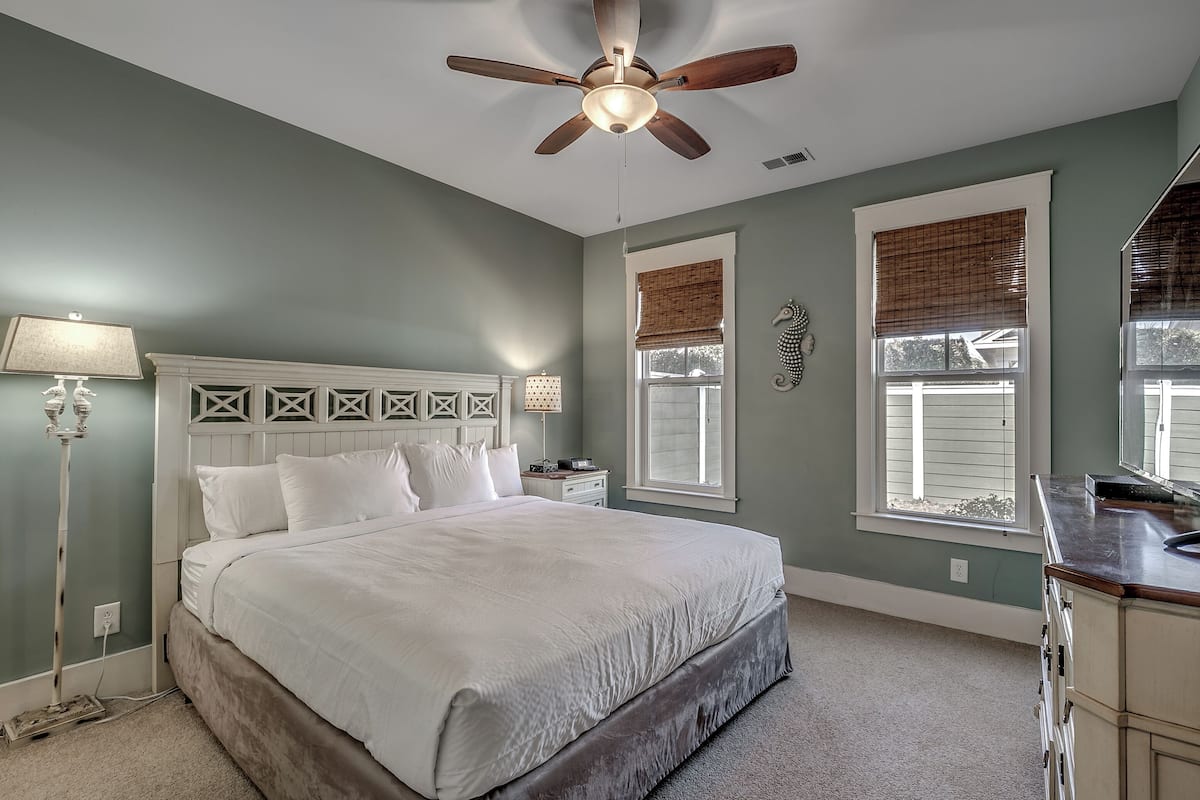 480 Banyan Four Bedroom House | 1 bedroom, in-room safe, individually decorated, individually furnished