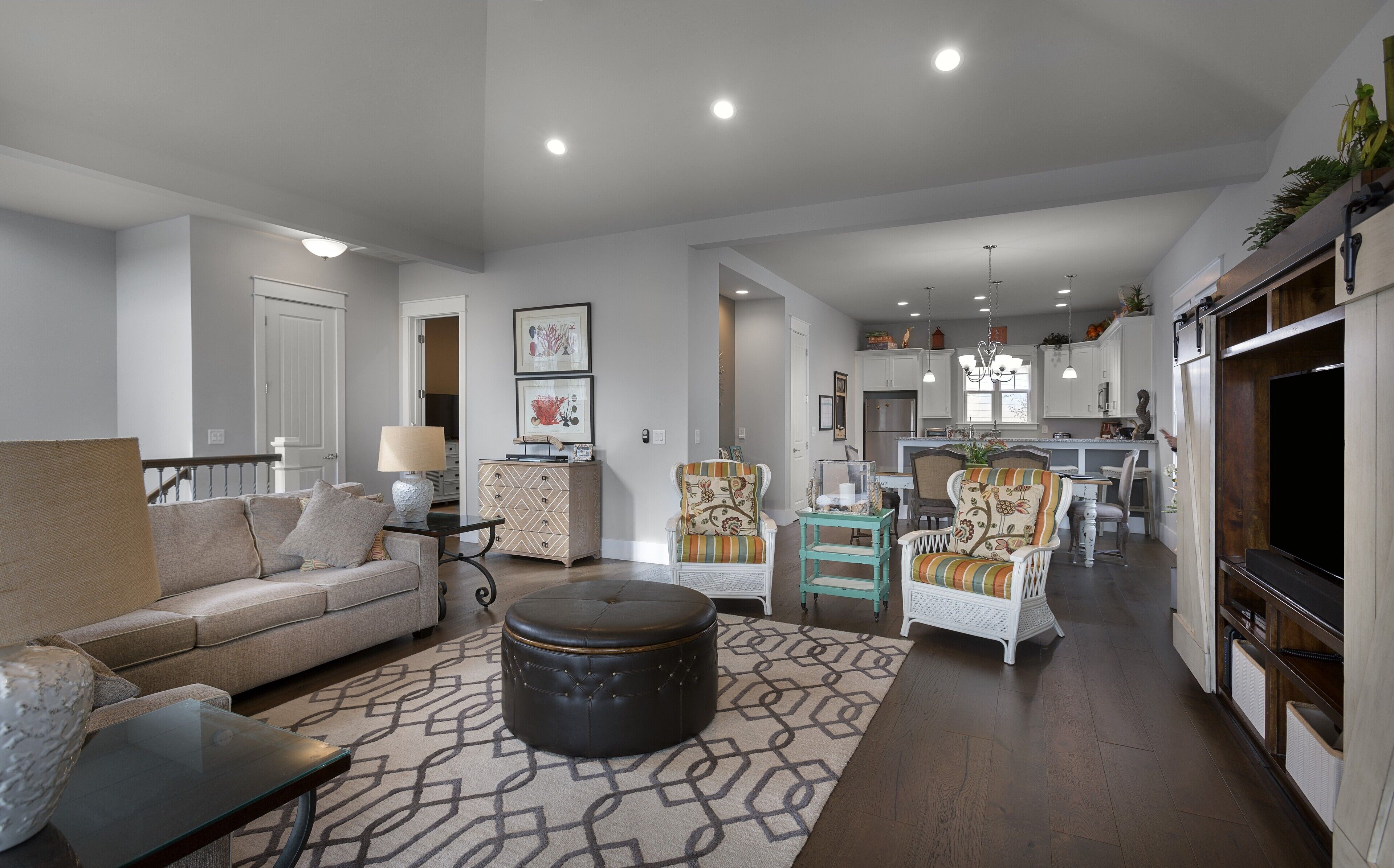 4921 salt creek whitepoint four bedroom house | living area | 48-inch flat-screen tv with cable channels, tv