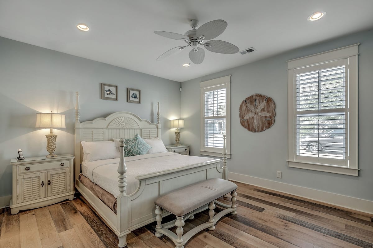 536OM Waccamaw Four Bedroom House | 1 bedroom, in-room safe, individually decorated, individually furnished