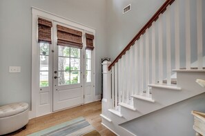 444 Banyan Four Bedroom House | Living area - North Beach Resort & Villas (North Myrtle Beach)