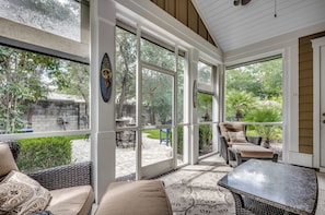 444 Banyan Four Bedroom House | Terrace/patio